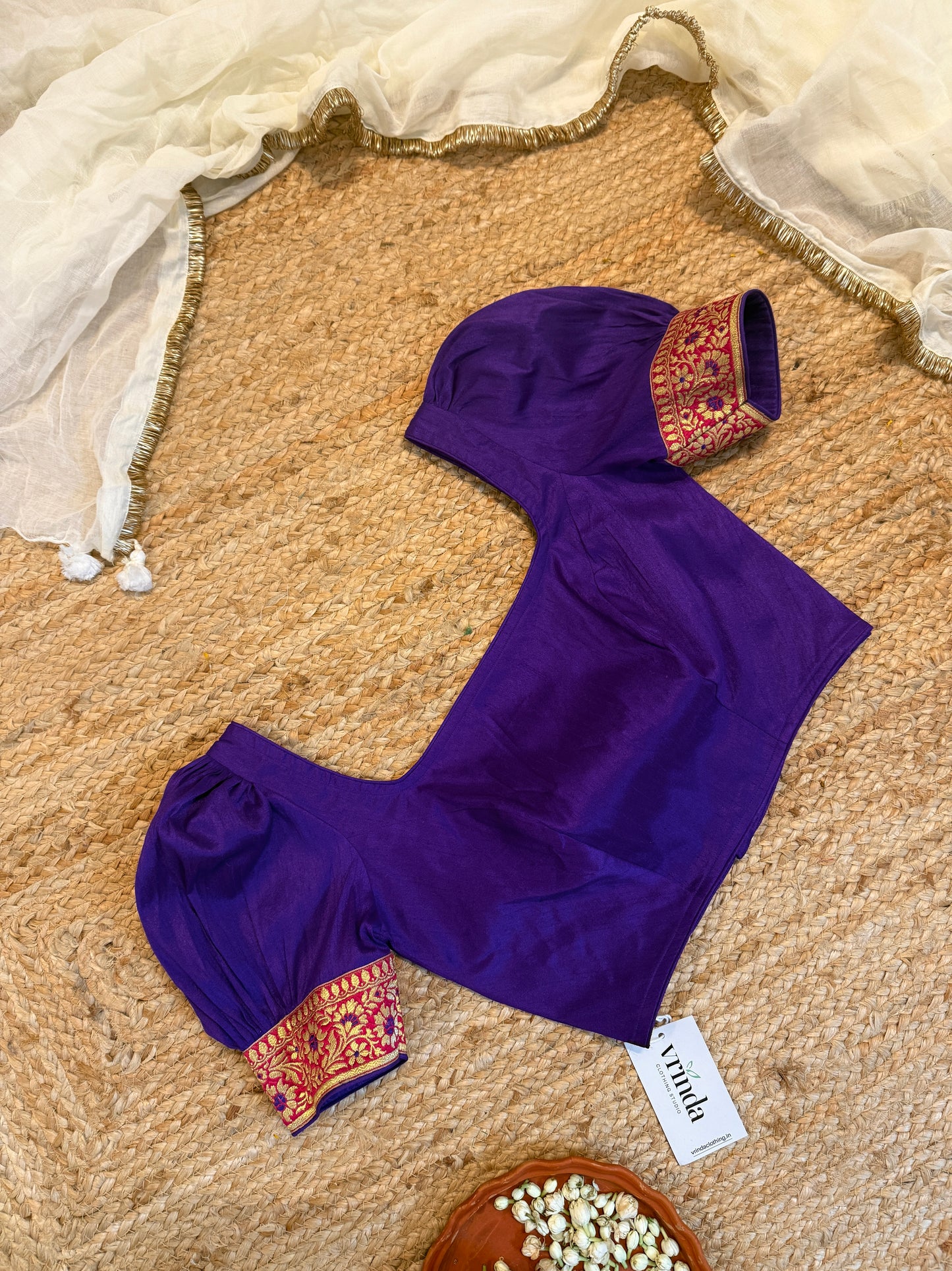 Elaivi Blouse