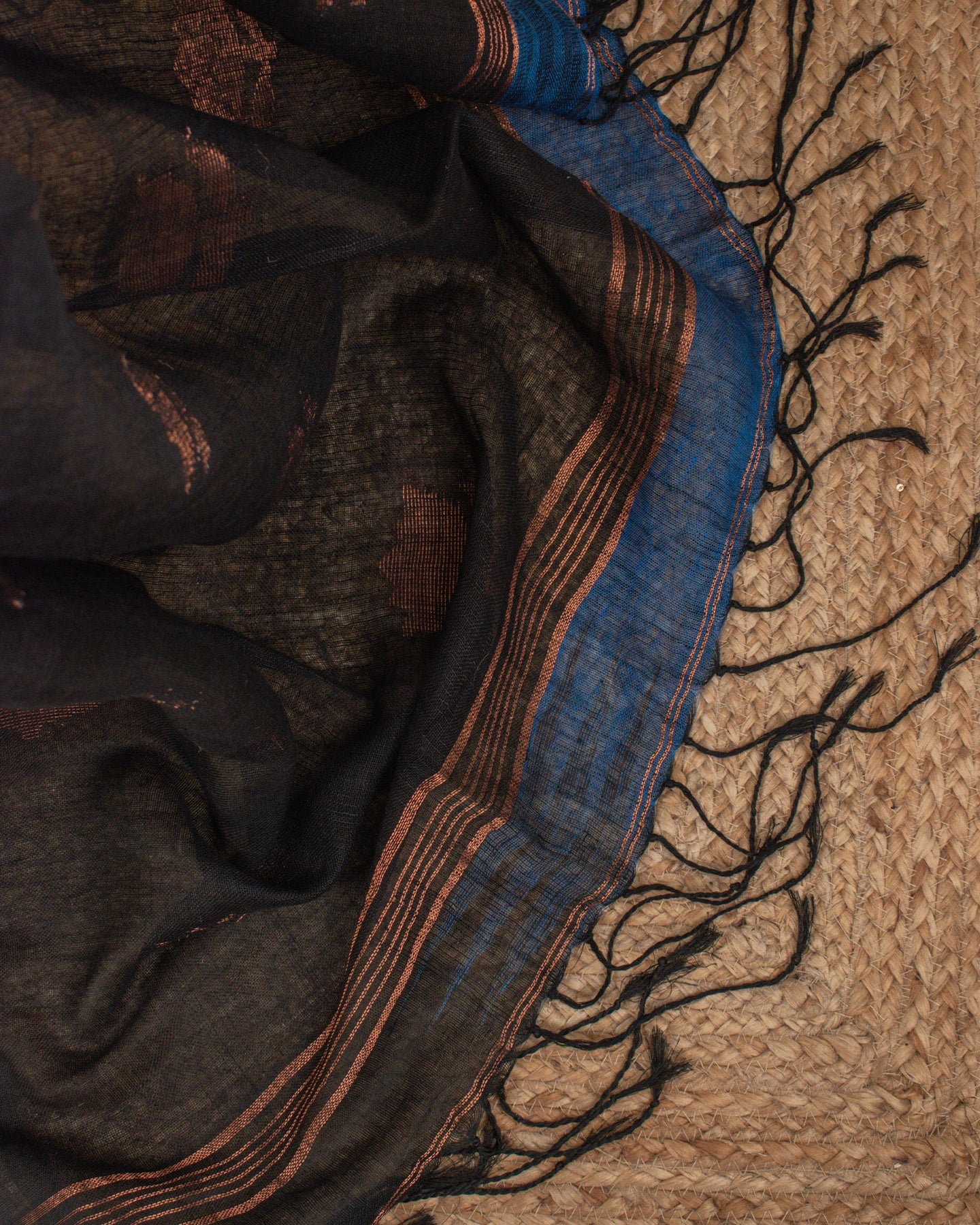 Irkal Neel Linen Saree