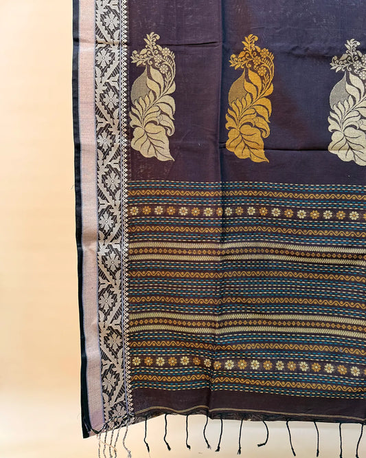 Amravati Brown Tangail Saree