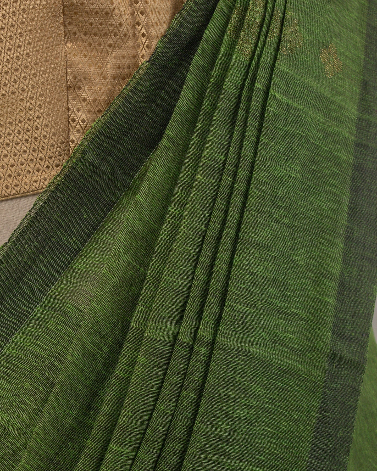 Dia Green Handwoven Linen Saree