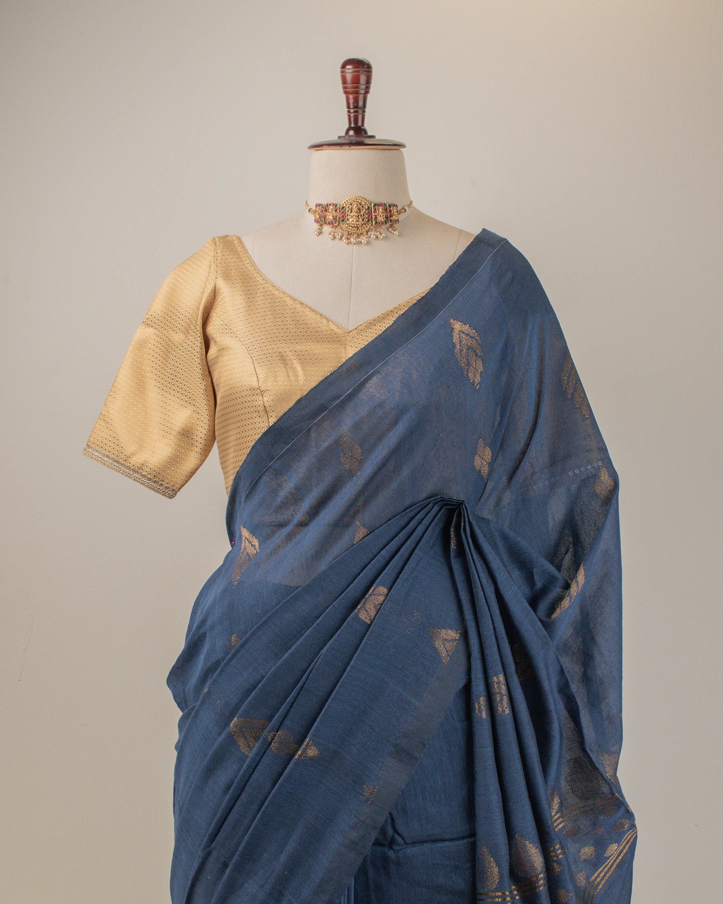 Dia Grey Handwoven Linen Saree