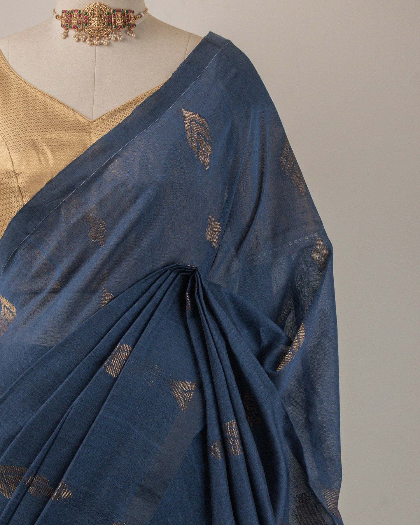 Dia Grey Handwoven Linen Saree