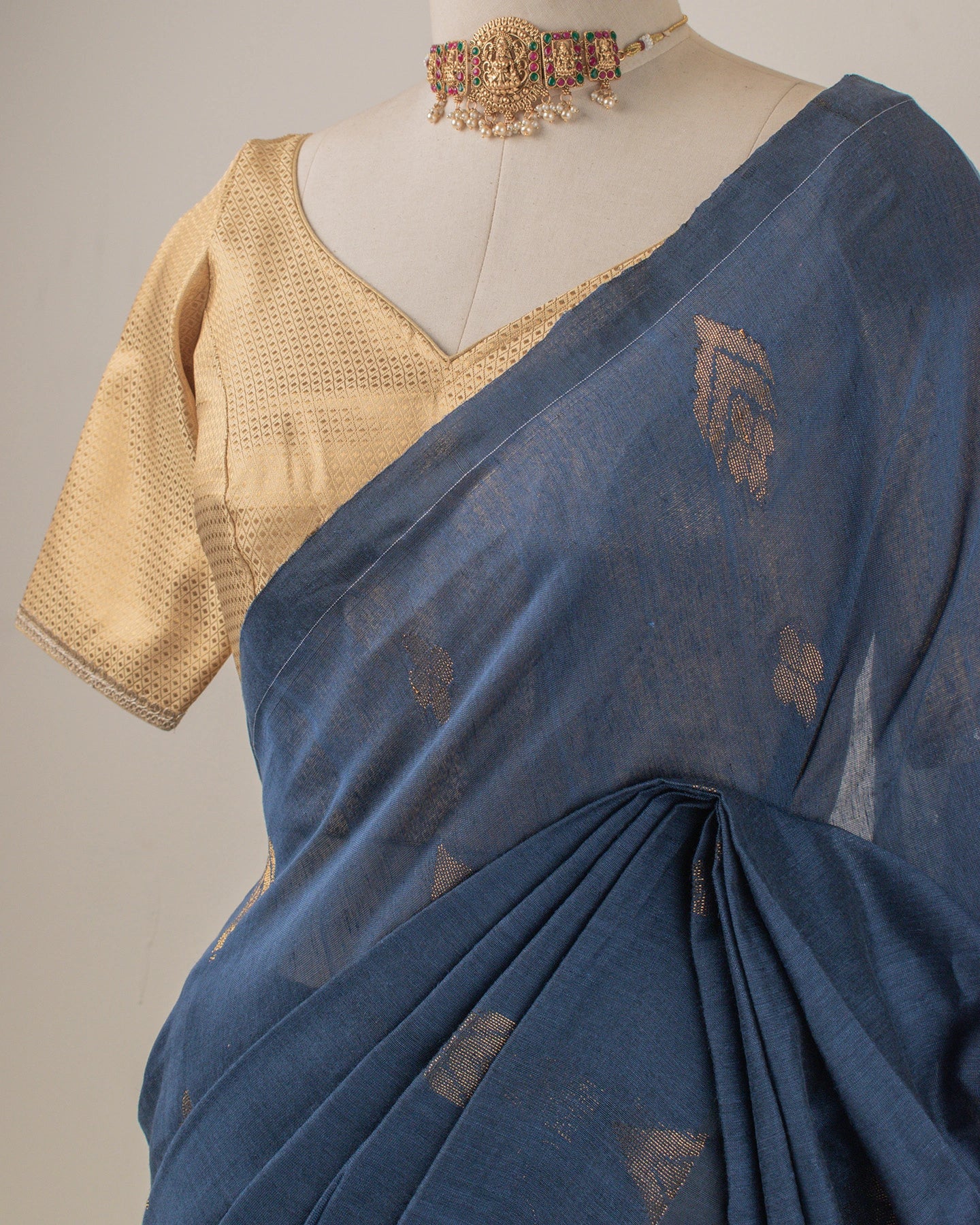 Dia Grey Handwoven Linen Saree