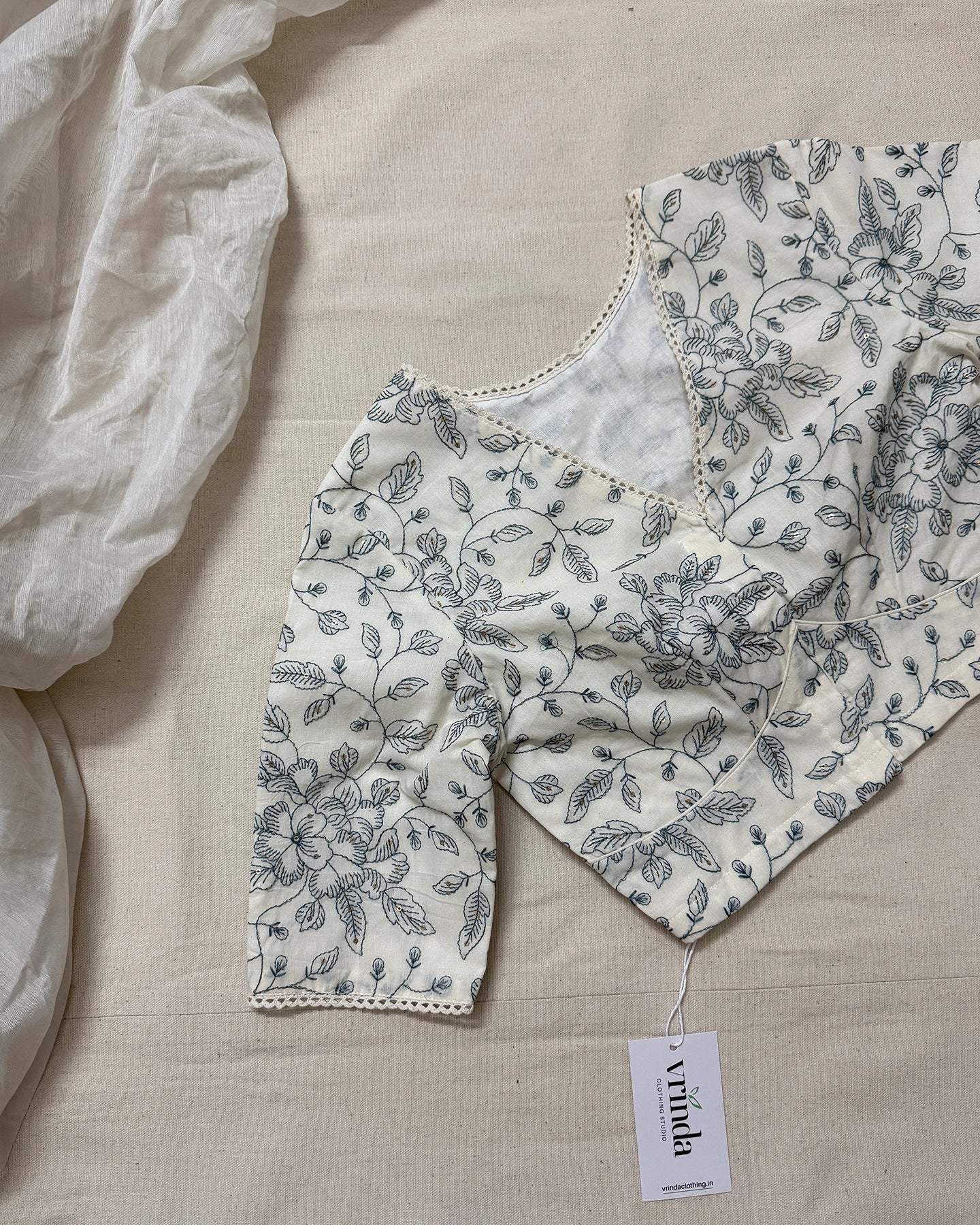 Dithiya Blouse