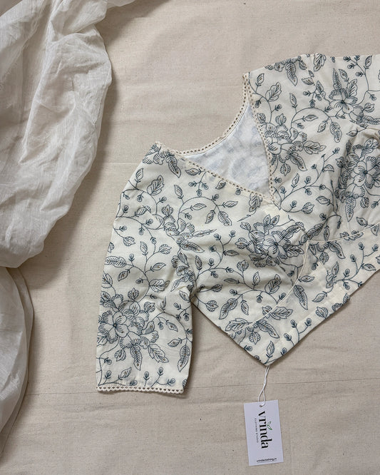 Dithiya Blouse