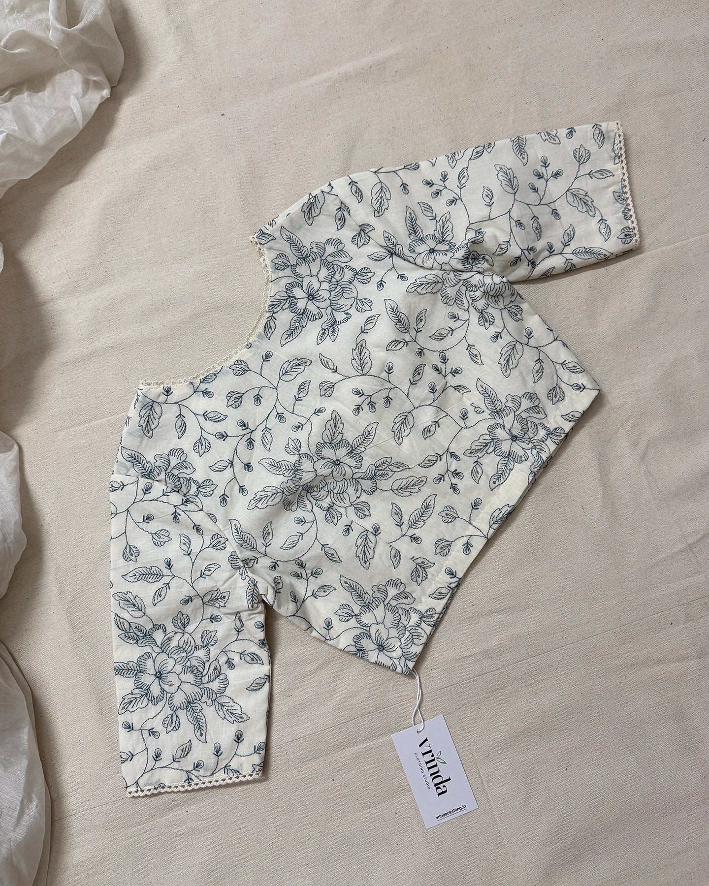 Dithiya Blouse