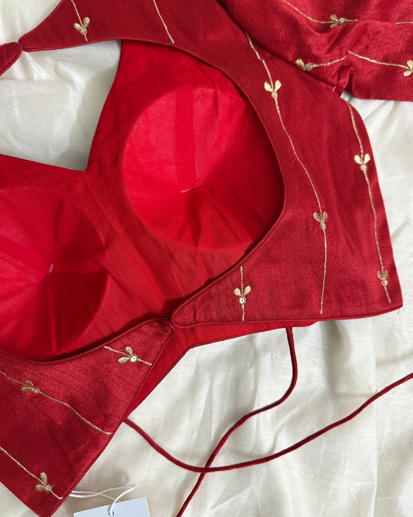 Divyani Laal Blouse