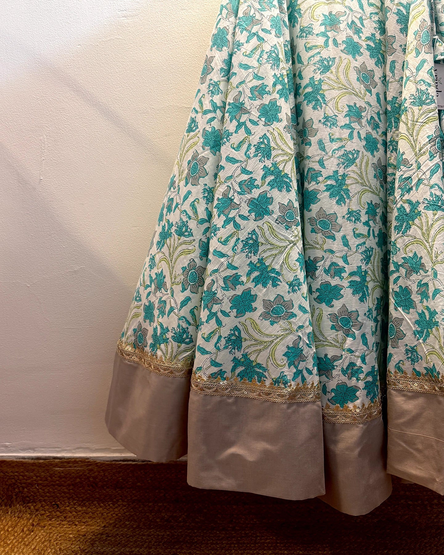 Divyanka Skirt