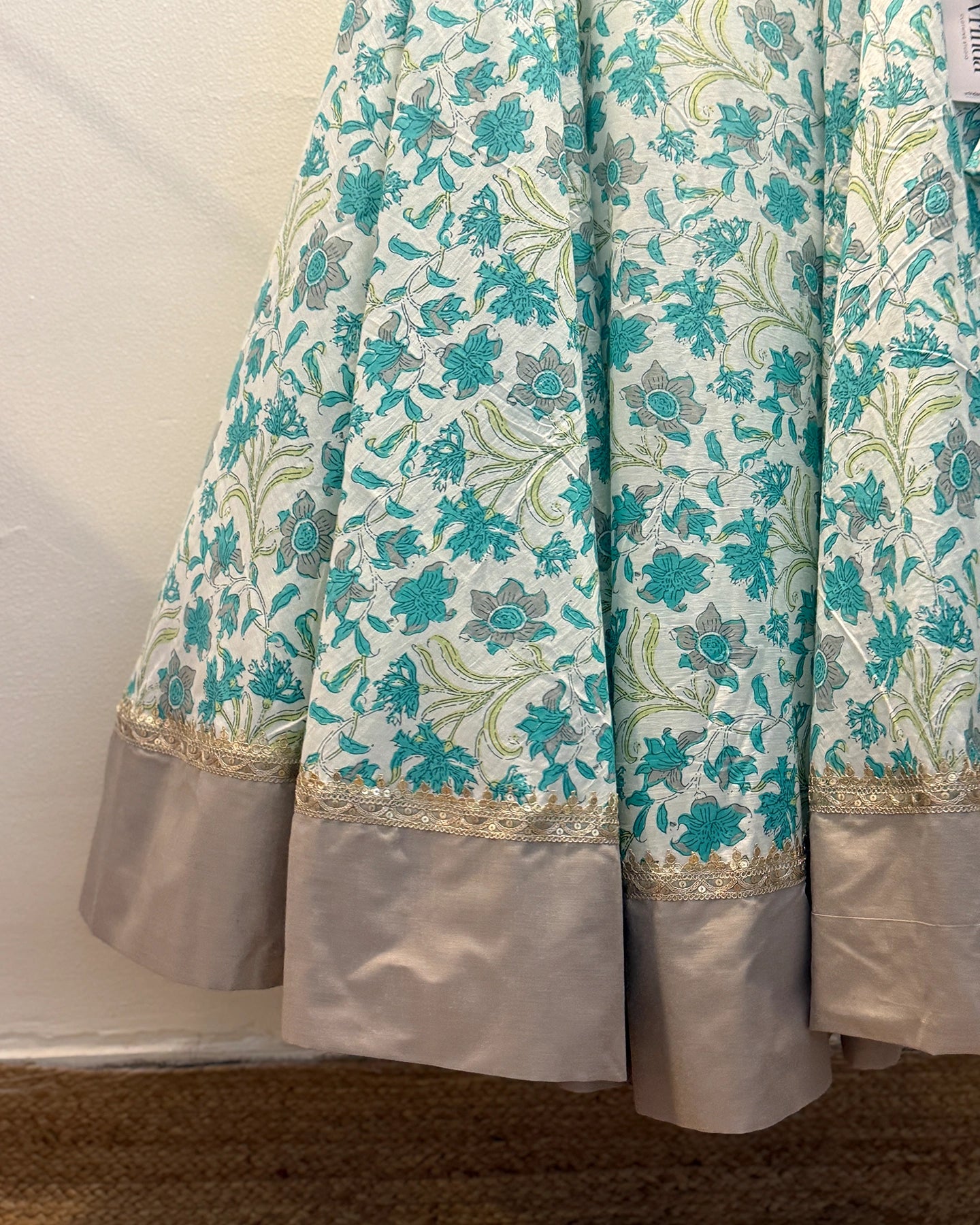Divyanka Skirt