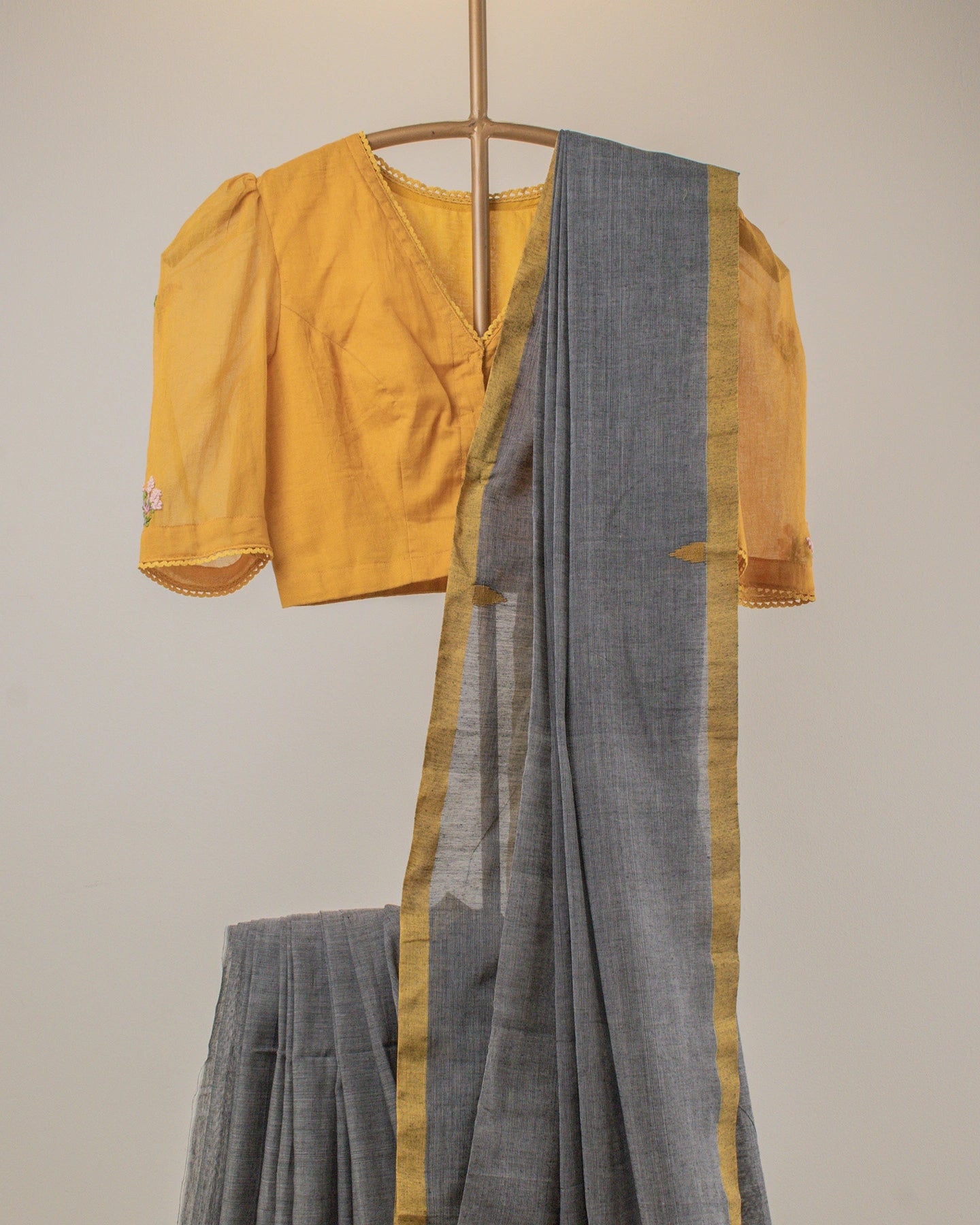 Jamdani Grey Stripes Saree