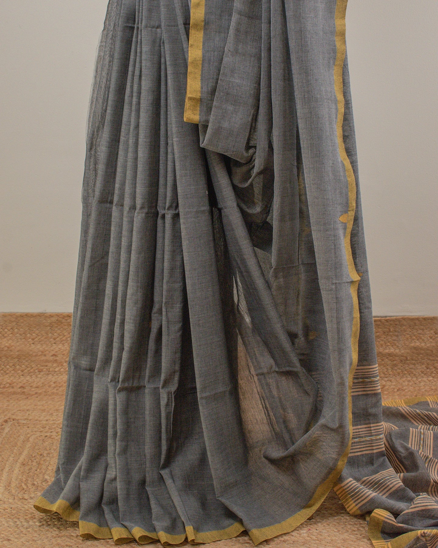 Jamdani Grey Stripes Saree
