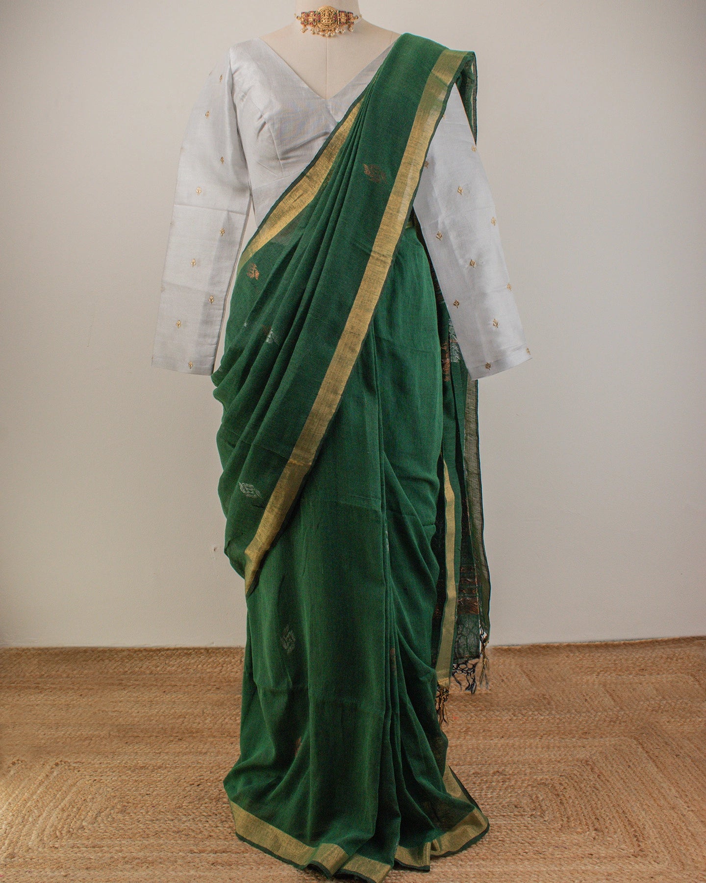 Kadambari Green Handwoven Linen Saree