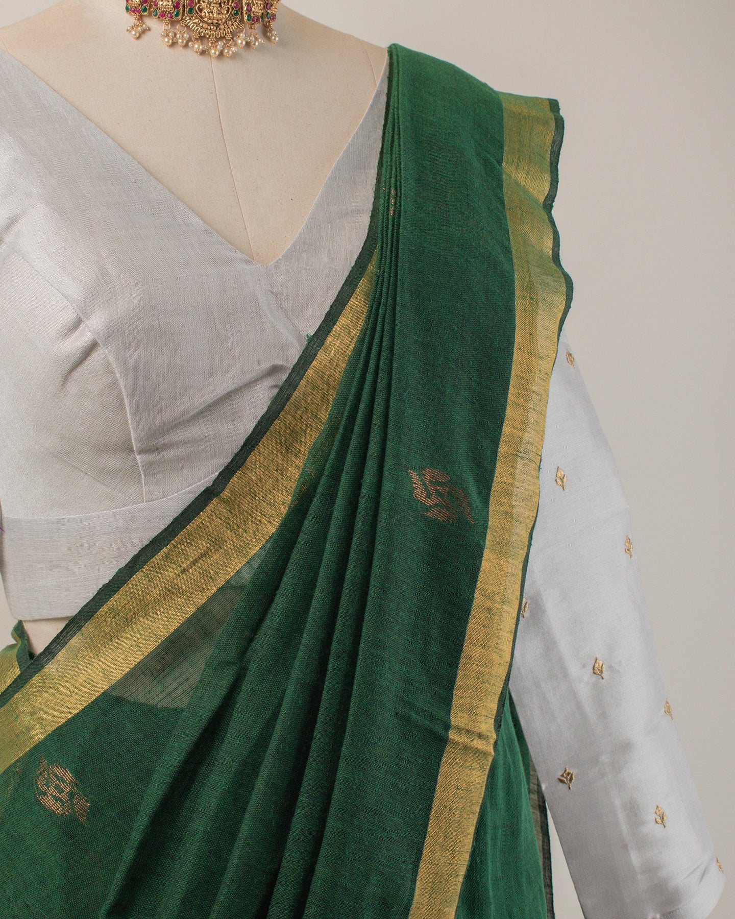 Kadambari Green Handwoven Linen Saree