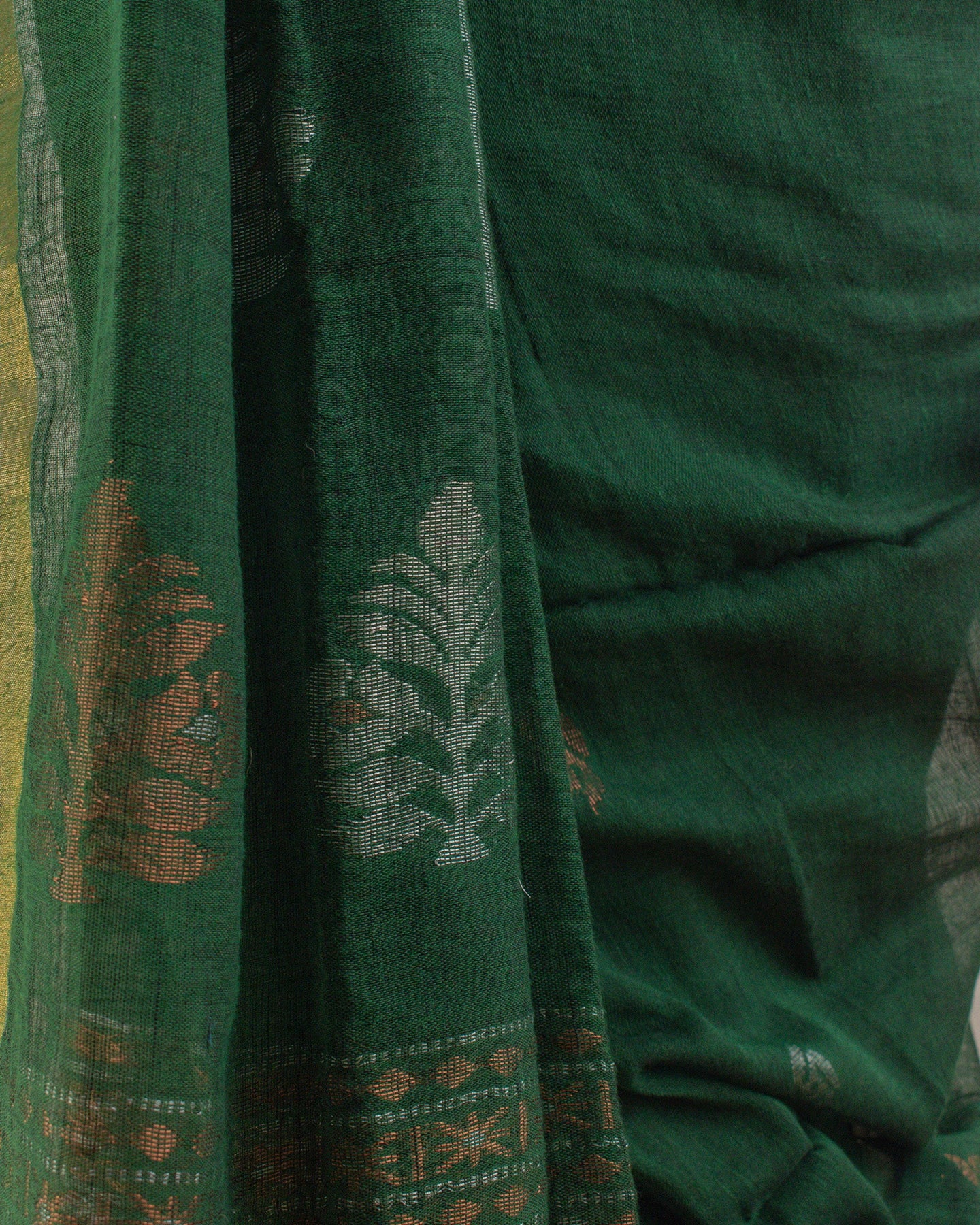 Kadambari Green Handwoven Linen Saree