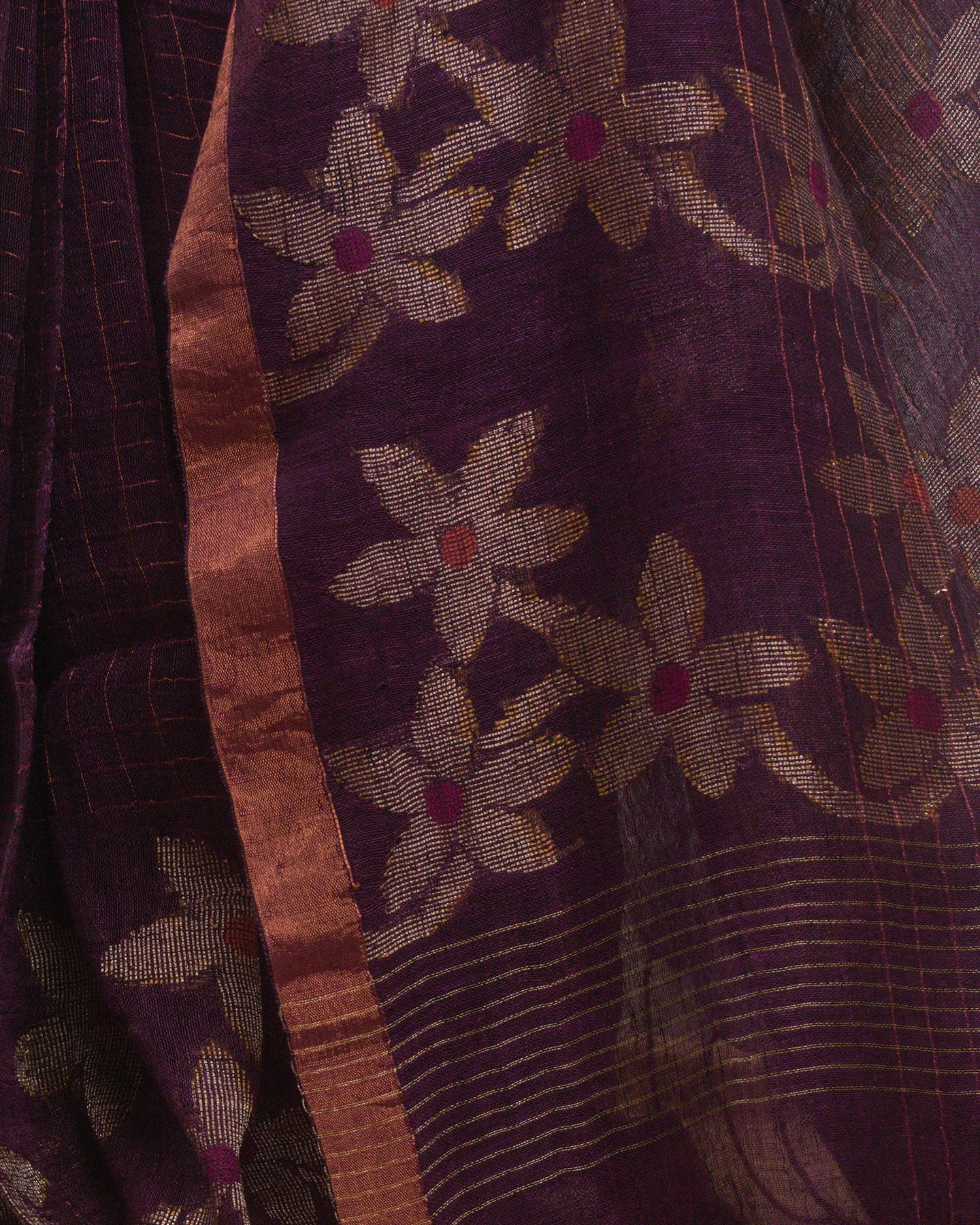Madhavi Jamun Linen Saree