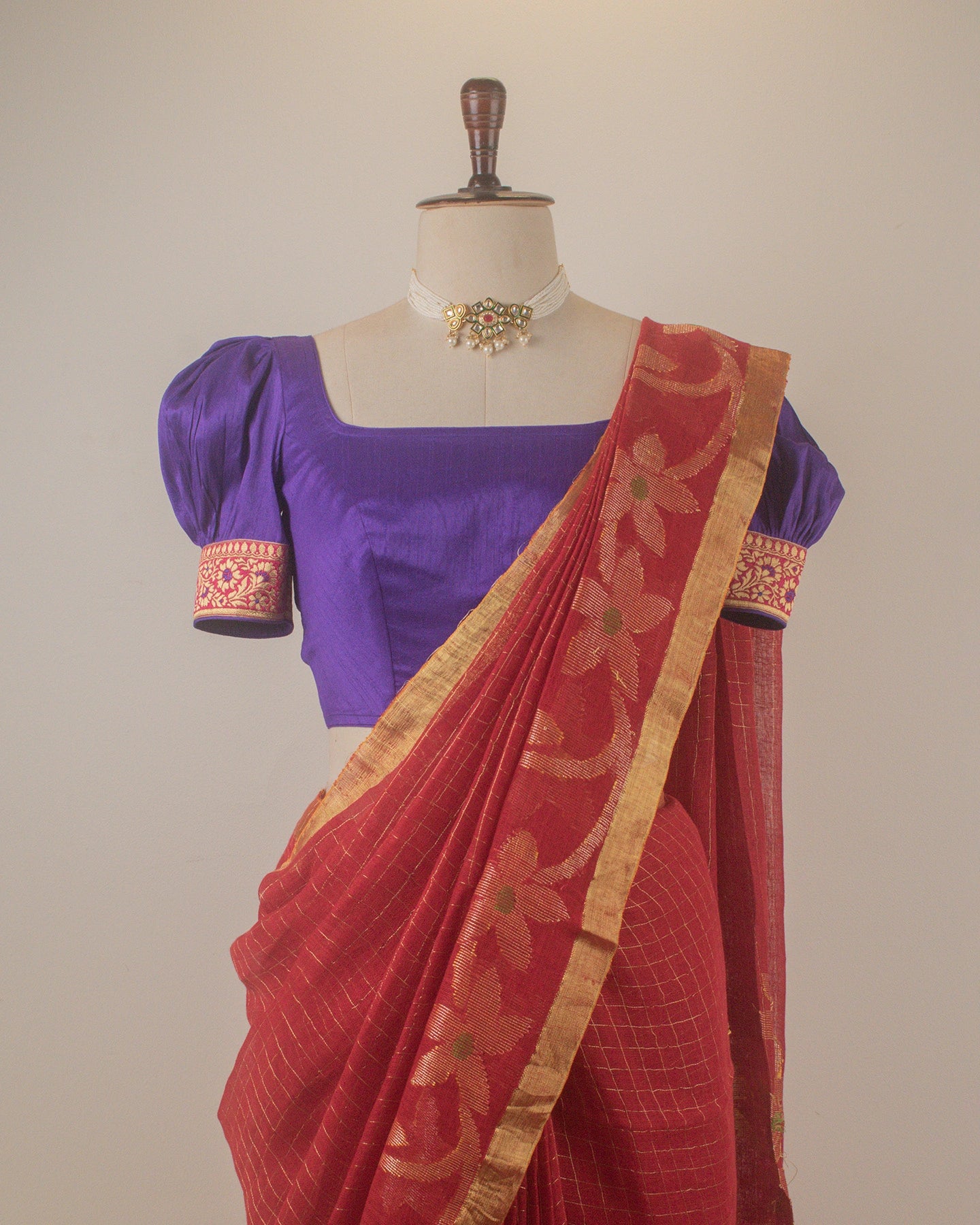 Madhavi Laal Linen Saree