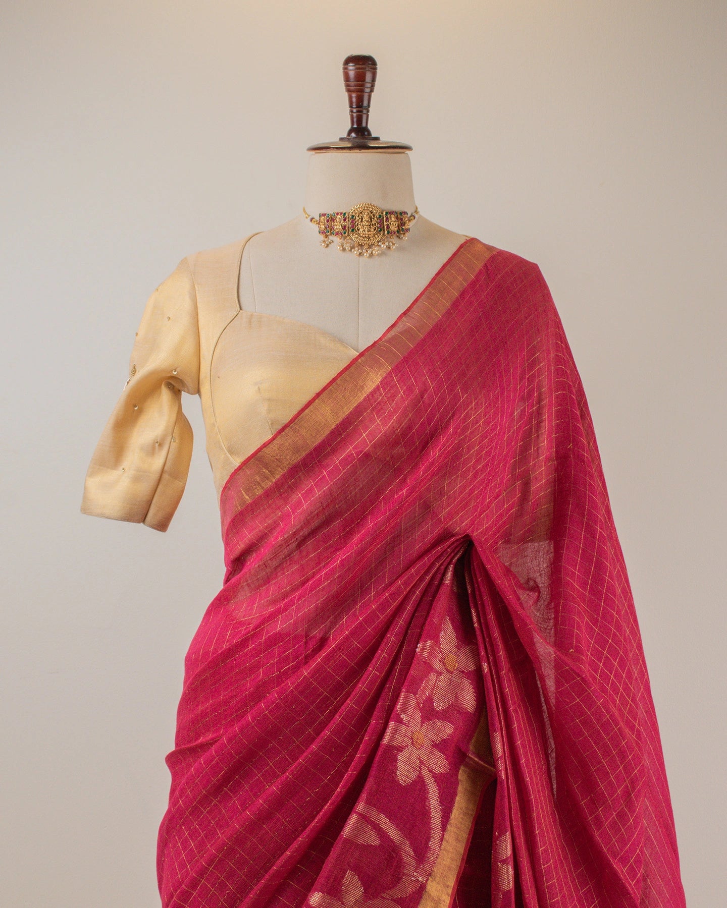 Madhavi Rani Linen Saree