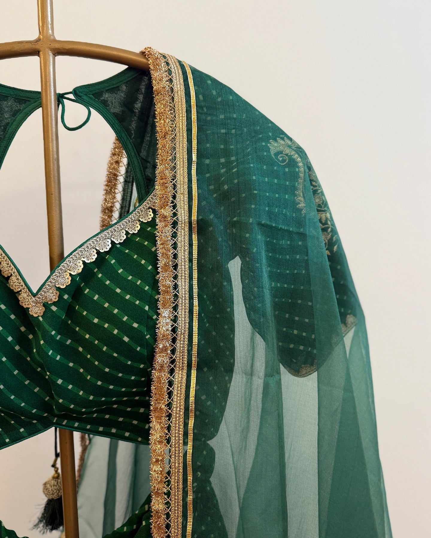 Priyanshi Hara Lehenga Set