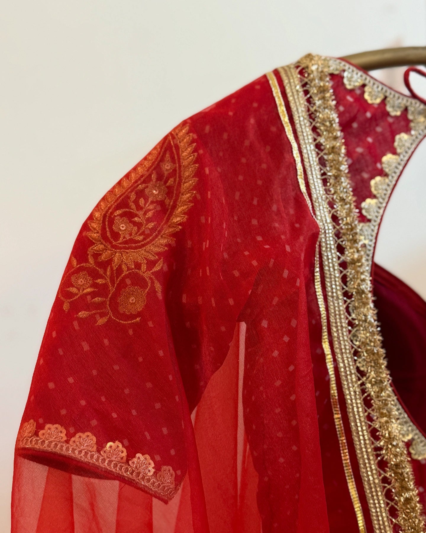 Priyanshi Laal Lehenga Set