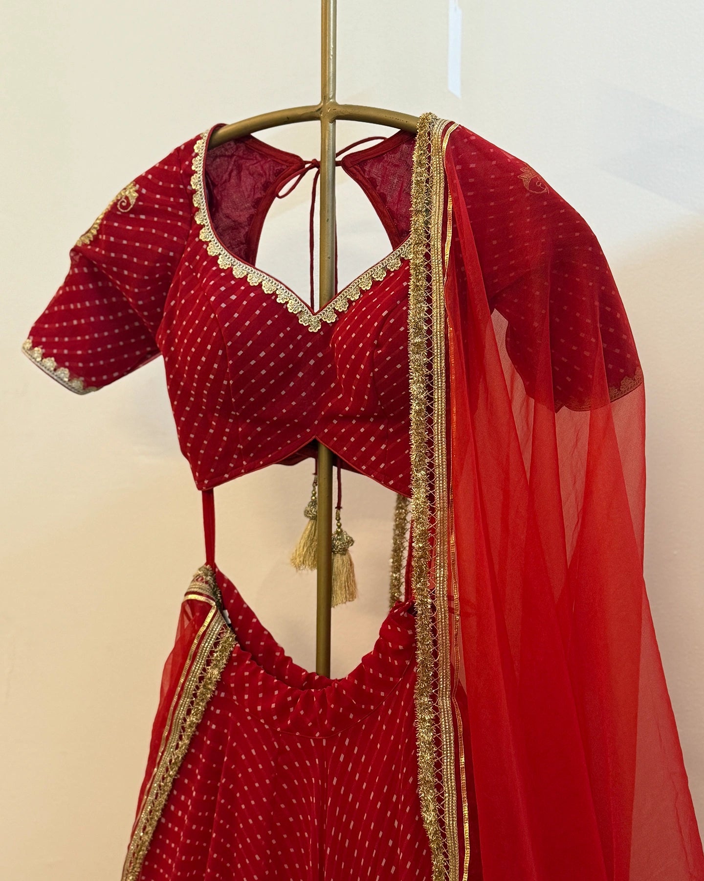 Priyanshi Laal Lehenga Set