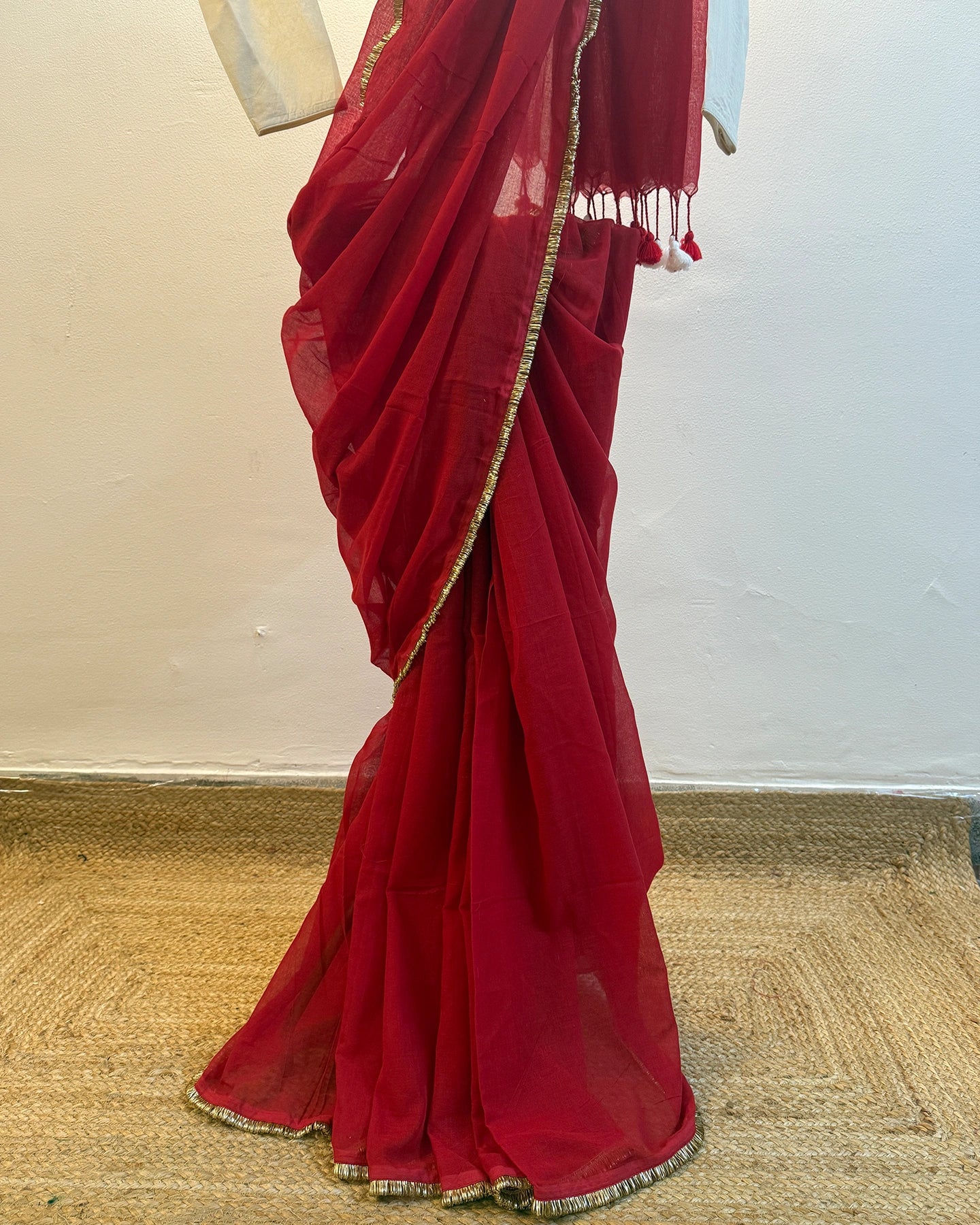 Jhalar Gotta Laal Saree