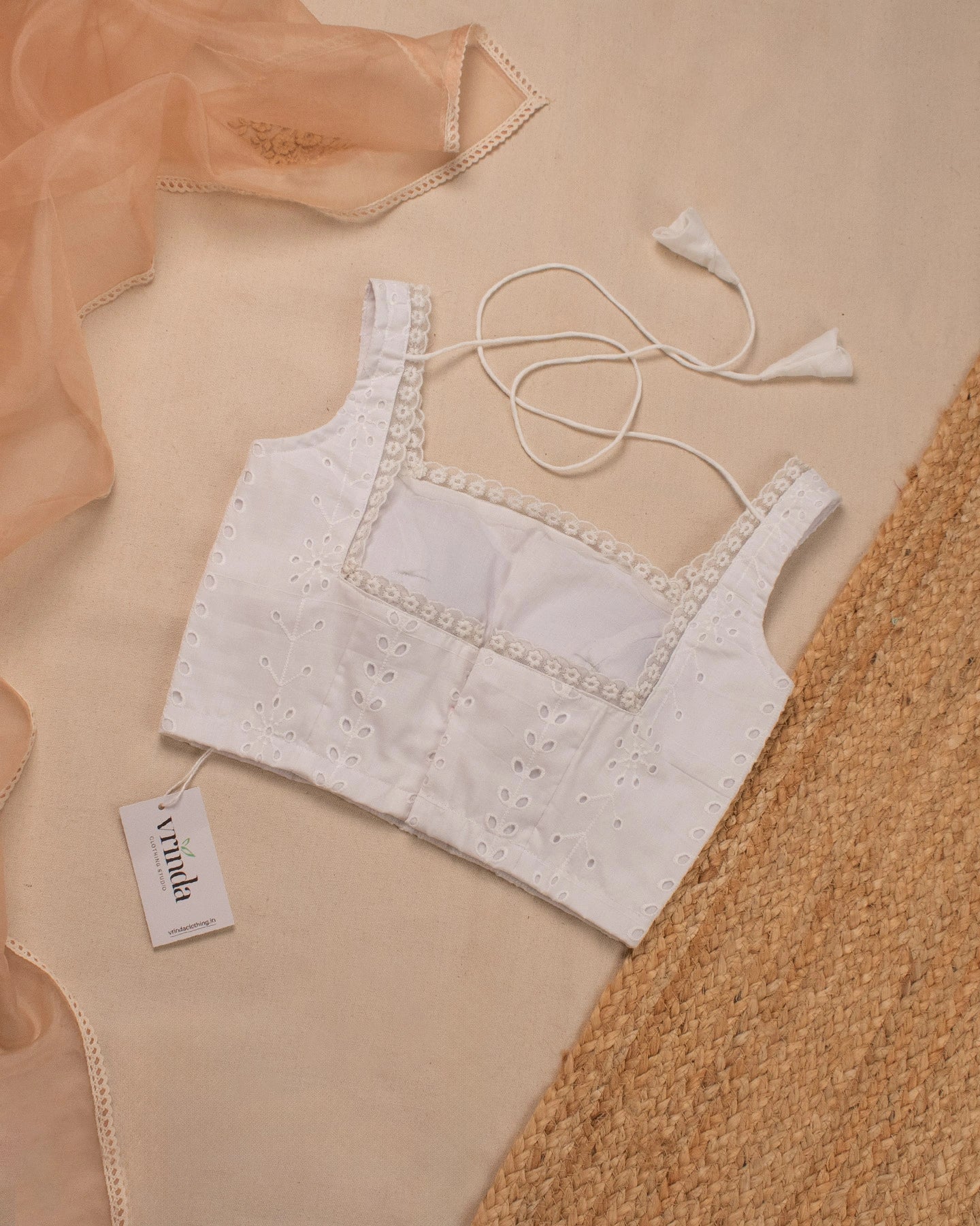 Snow White Sleeveless Blouse