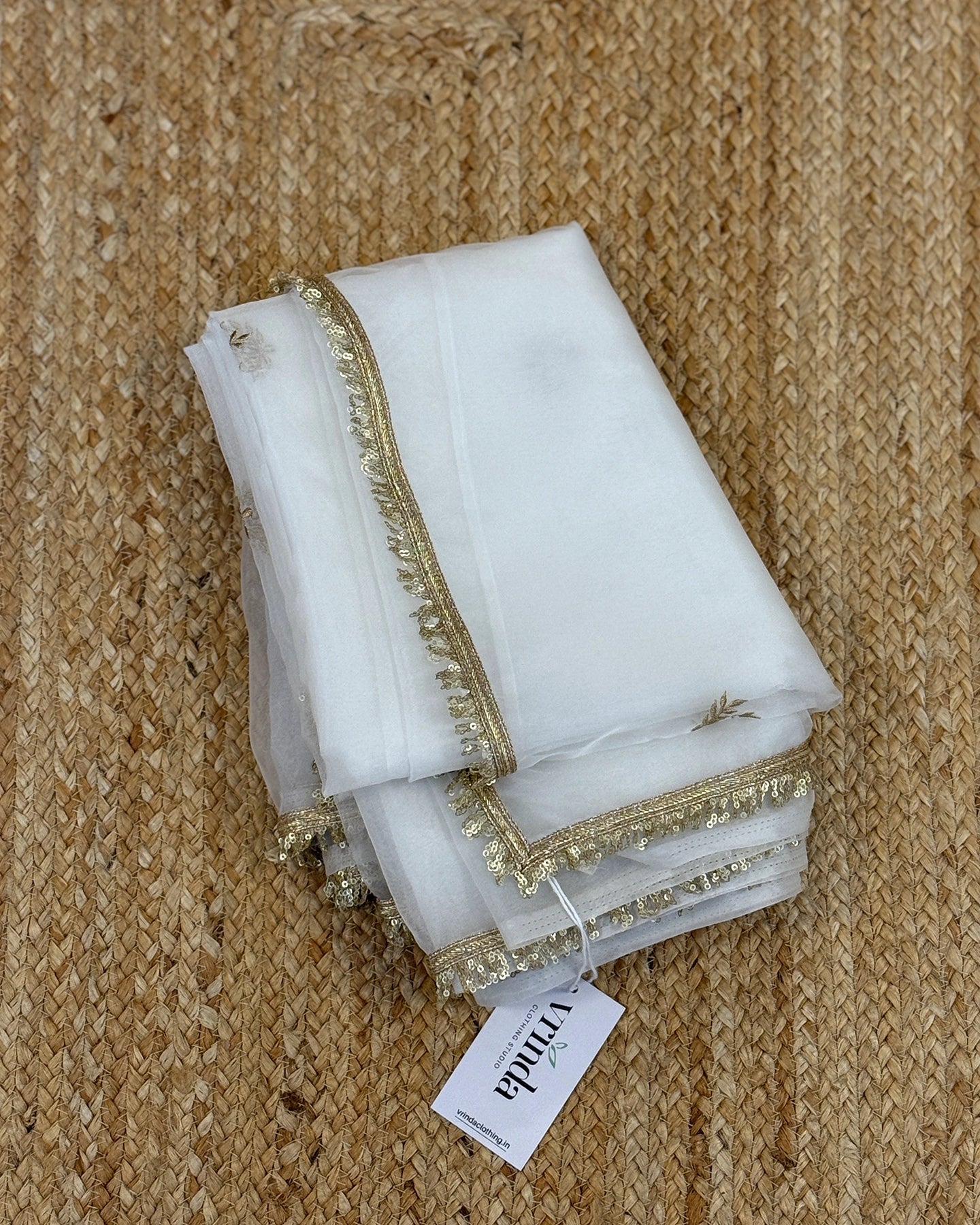 Surkhee Saree