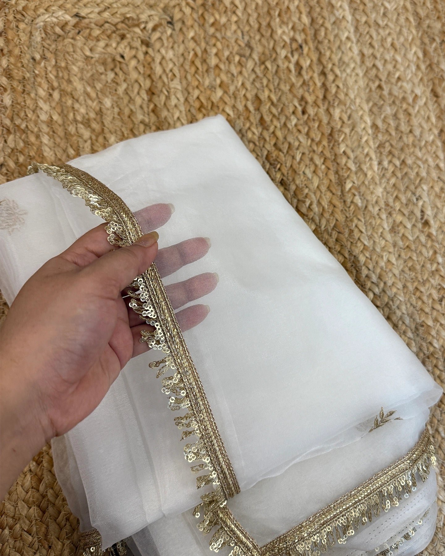 Surkhee Saree