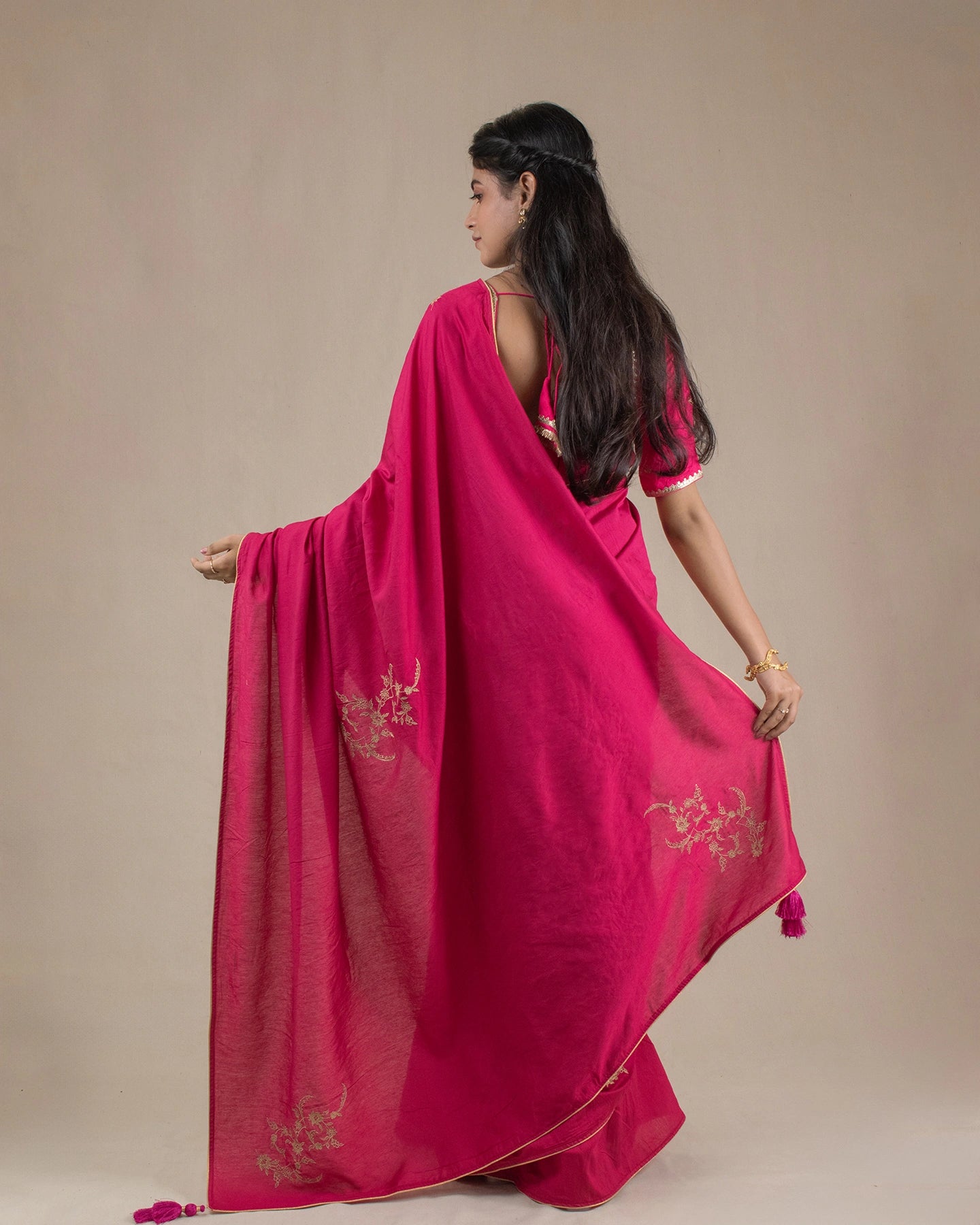 Devika Saree