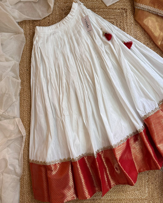 Devanshi Skirt