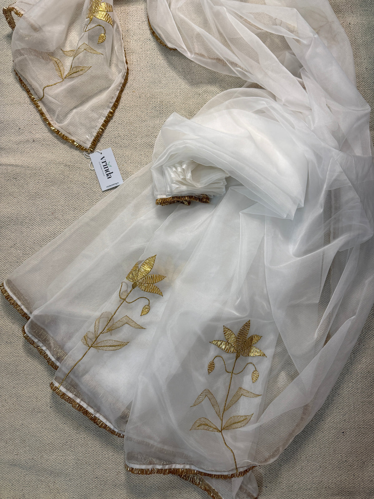 Sweta Padma Zari Saree