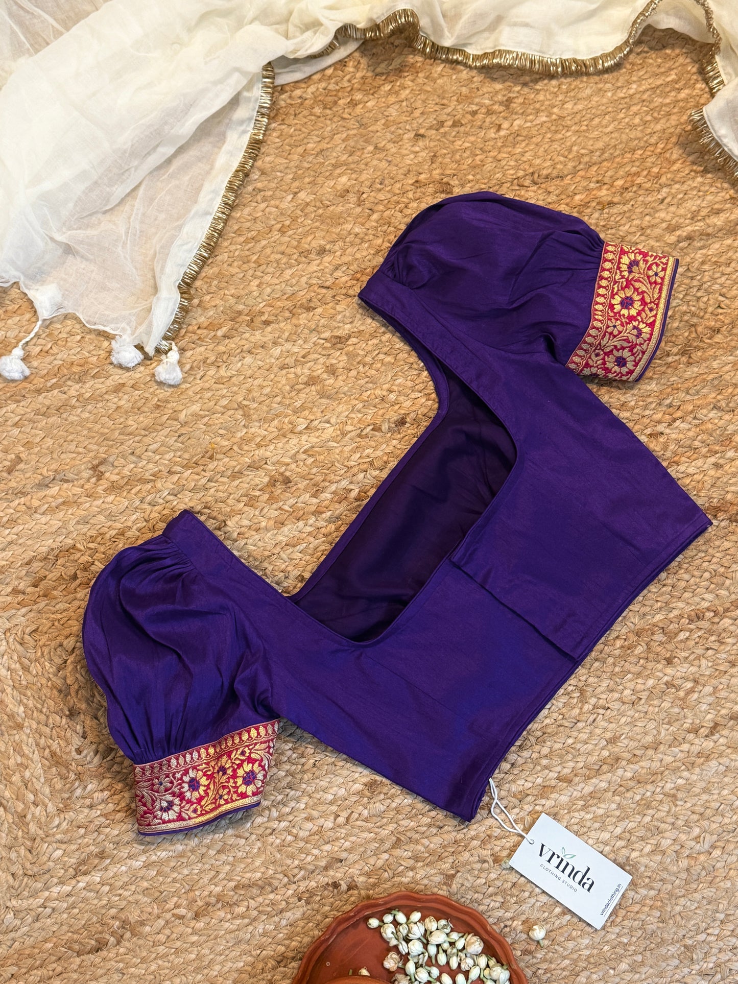 Elaivi Blouse
