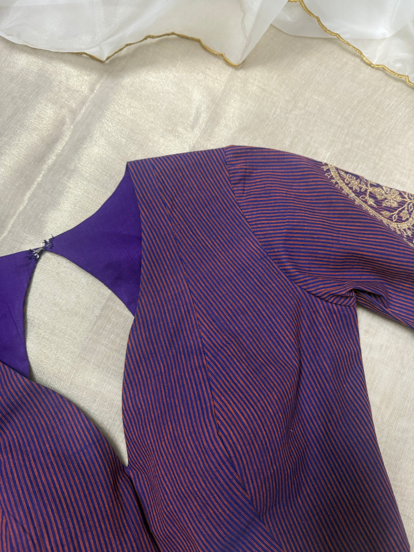 Dhurvi Blouse