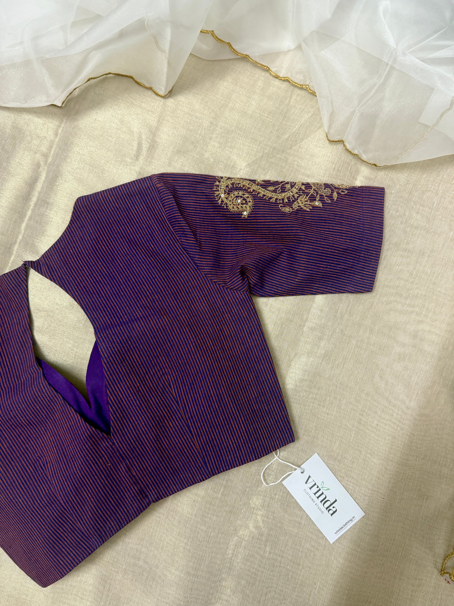 Dhurvi Blouse