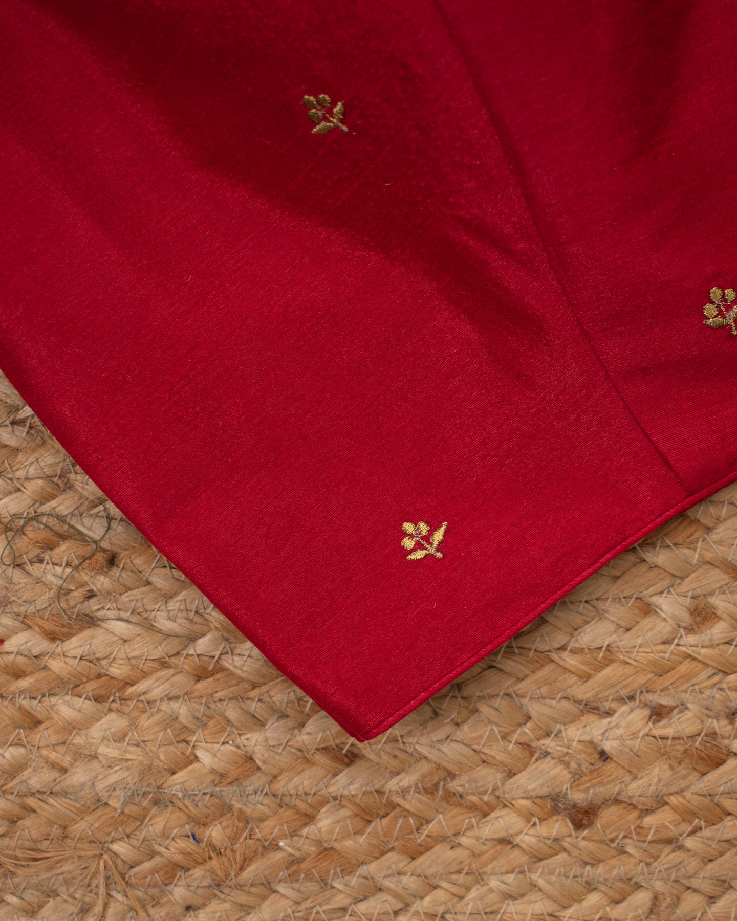 Tanusree laal Blouse