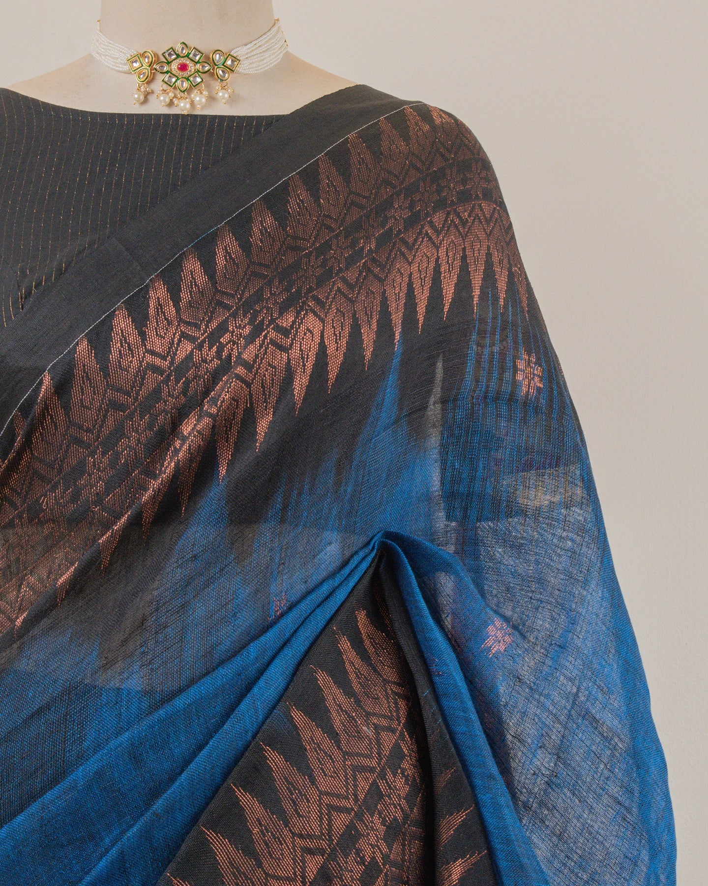 Irkal Neel Linen Saree
