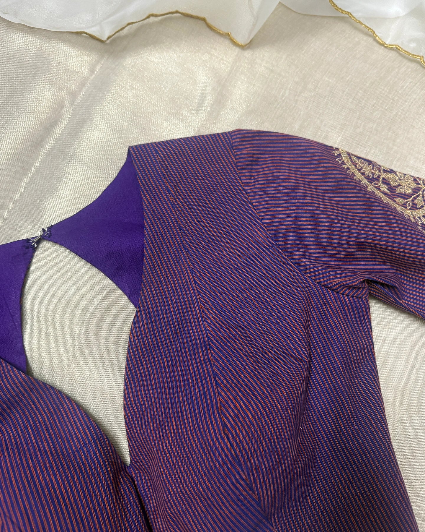 Dhurvi Blouse
