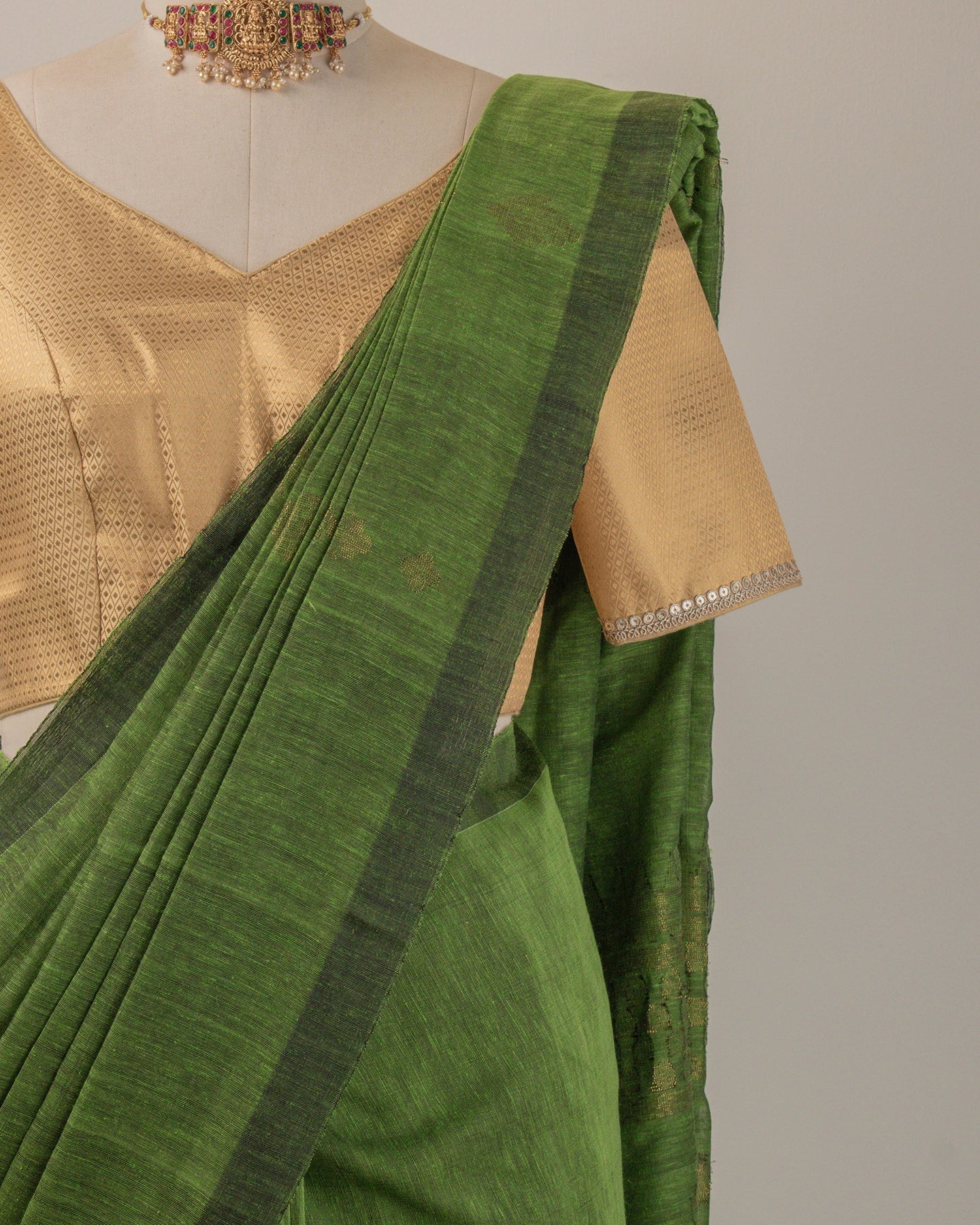 Dia Green Handwoven Linen Saree