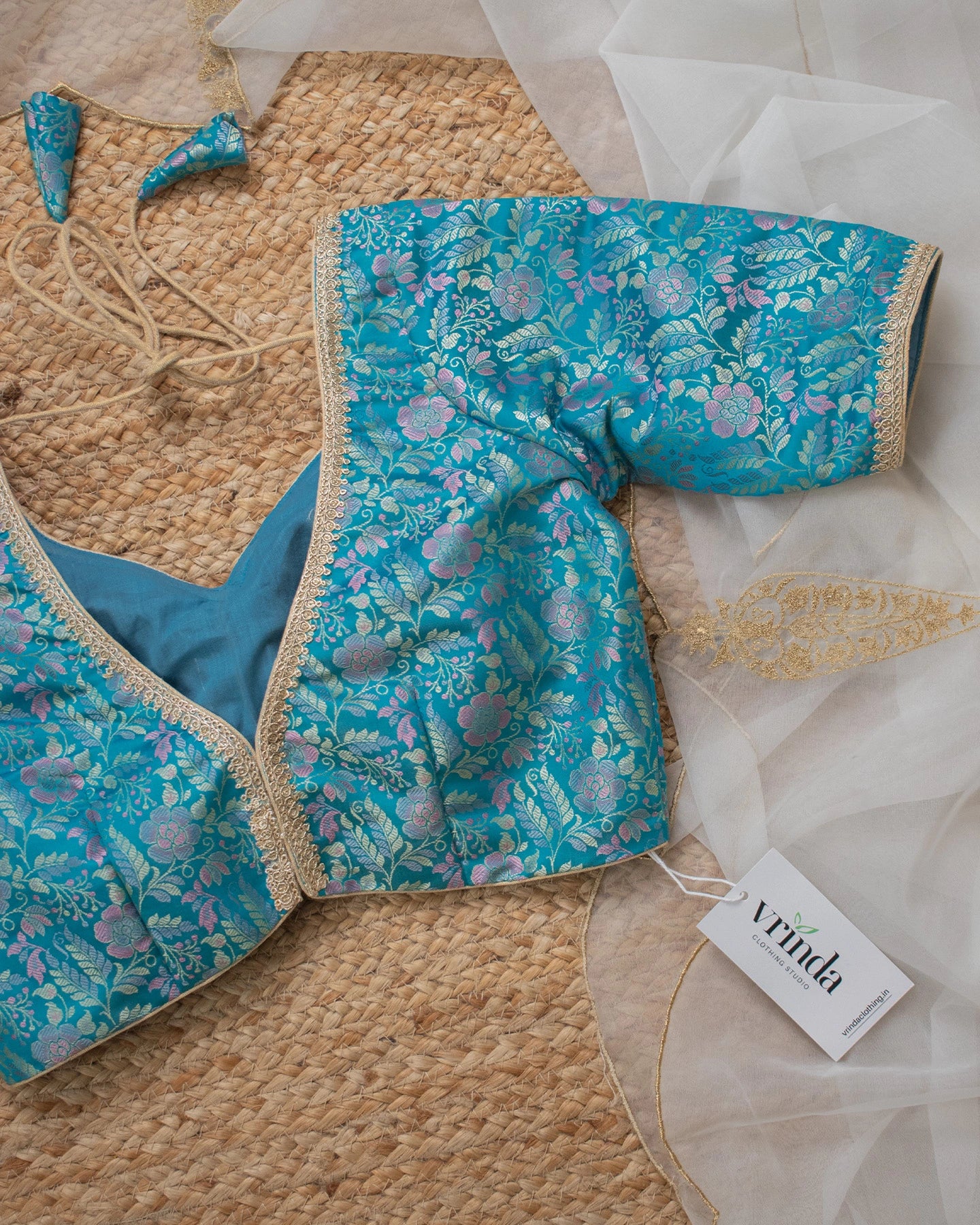 Dwitiya Blouse