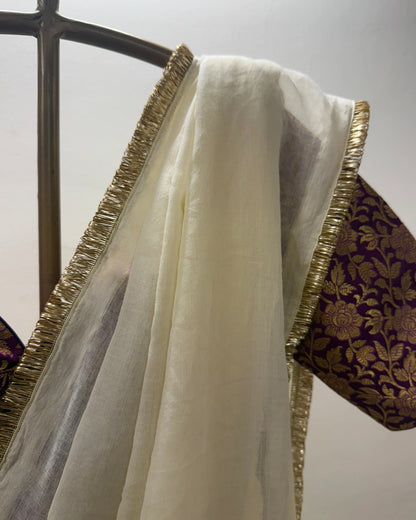 Jhalar Gotta Ivory Saree