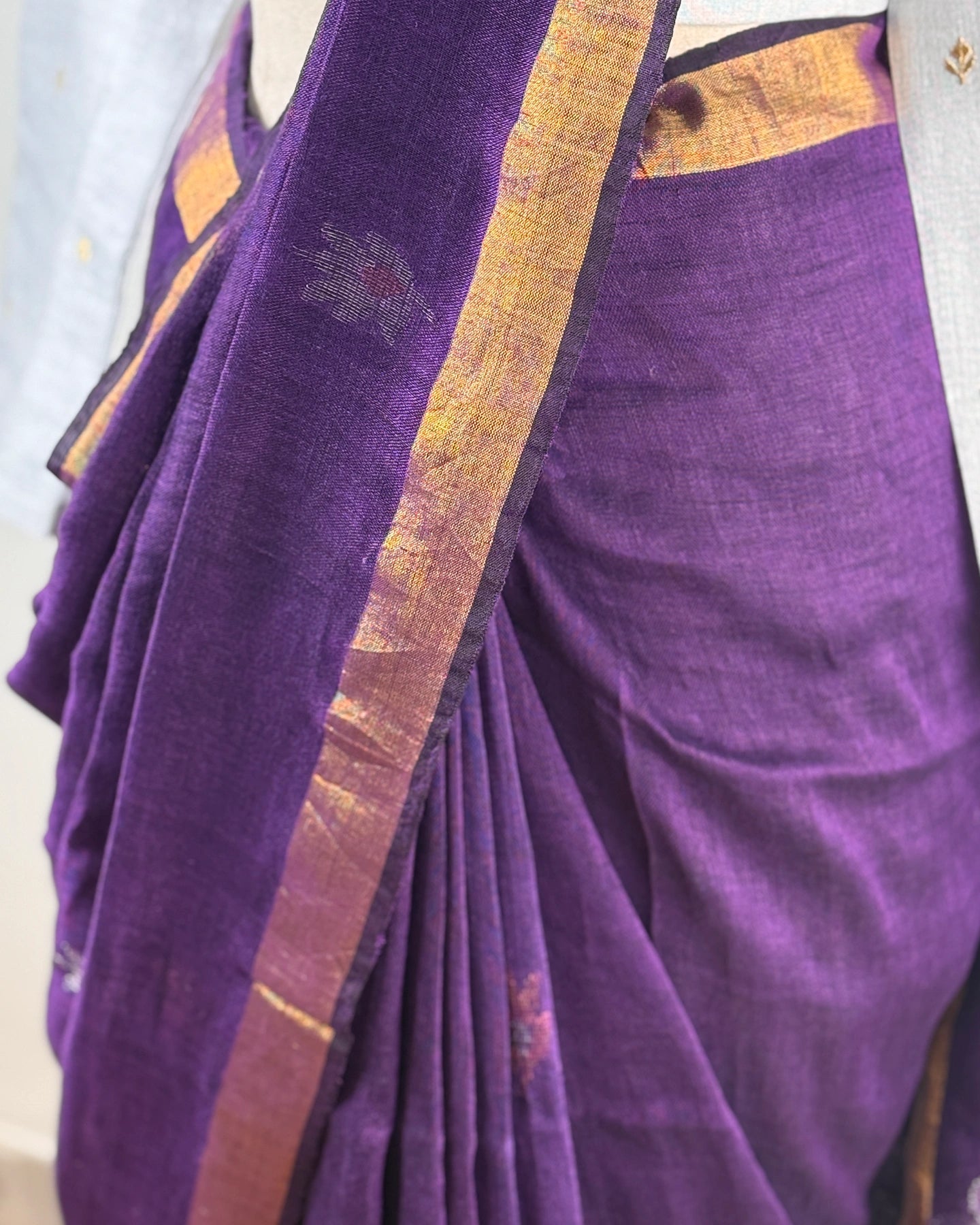 Kadambari Purple Handwoven Linen Saree