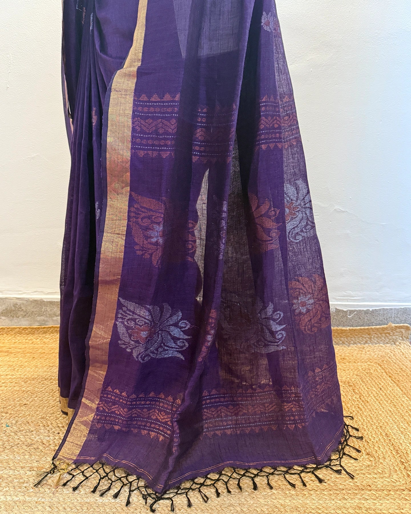 Kadambari Purple Handwoven Linen Saree