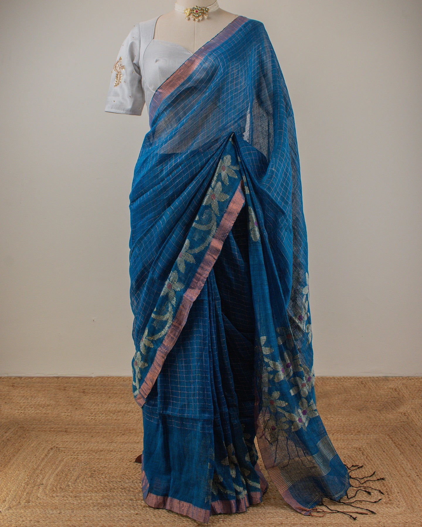 Madhavi Neel Linen Saree