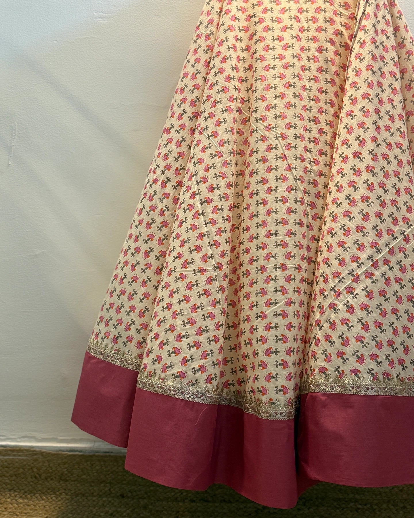 Madhushri Skirt