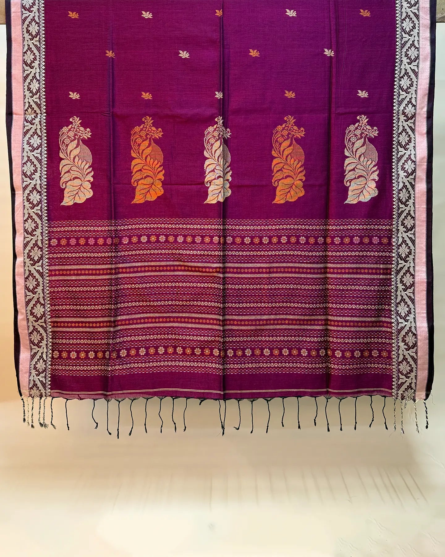 Amravati Magenta Tangail Saree