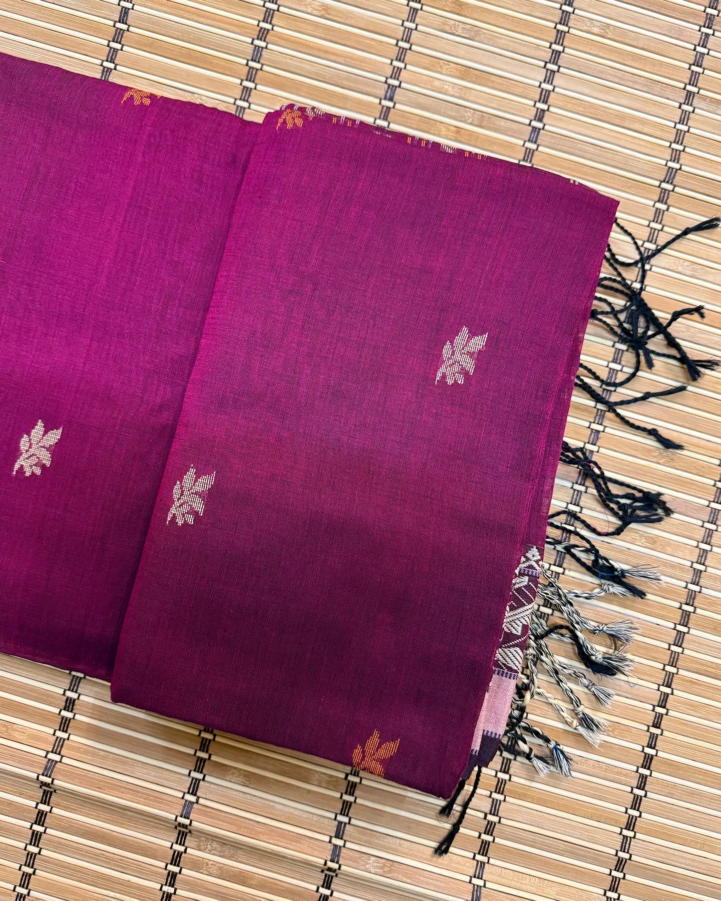 Amravati Magenta Tangail Saree