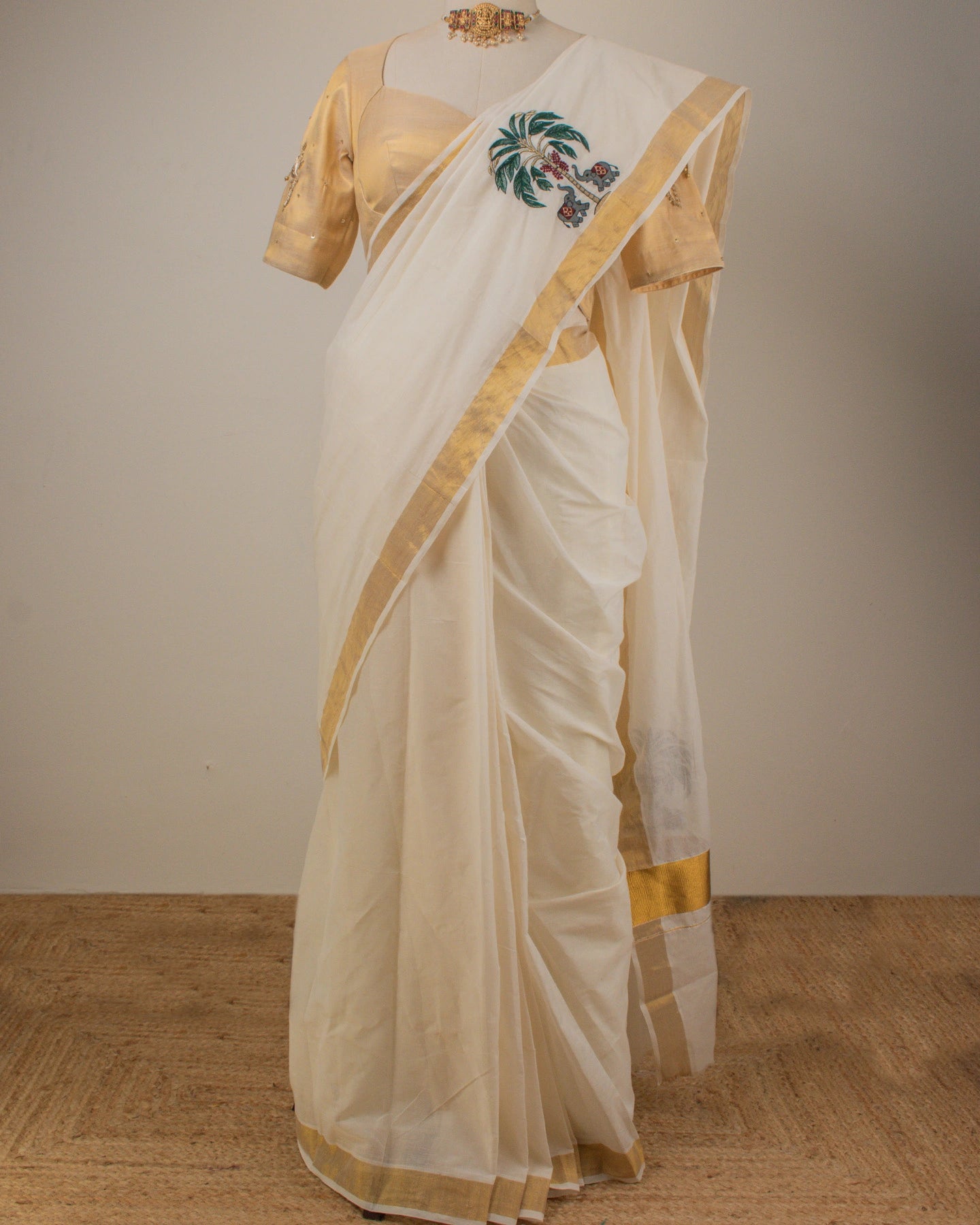 Manthan Saree