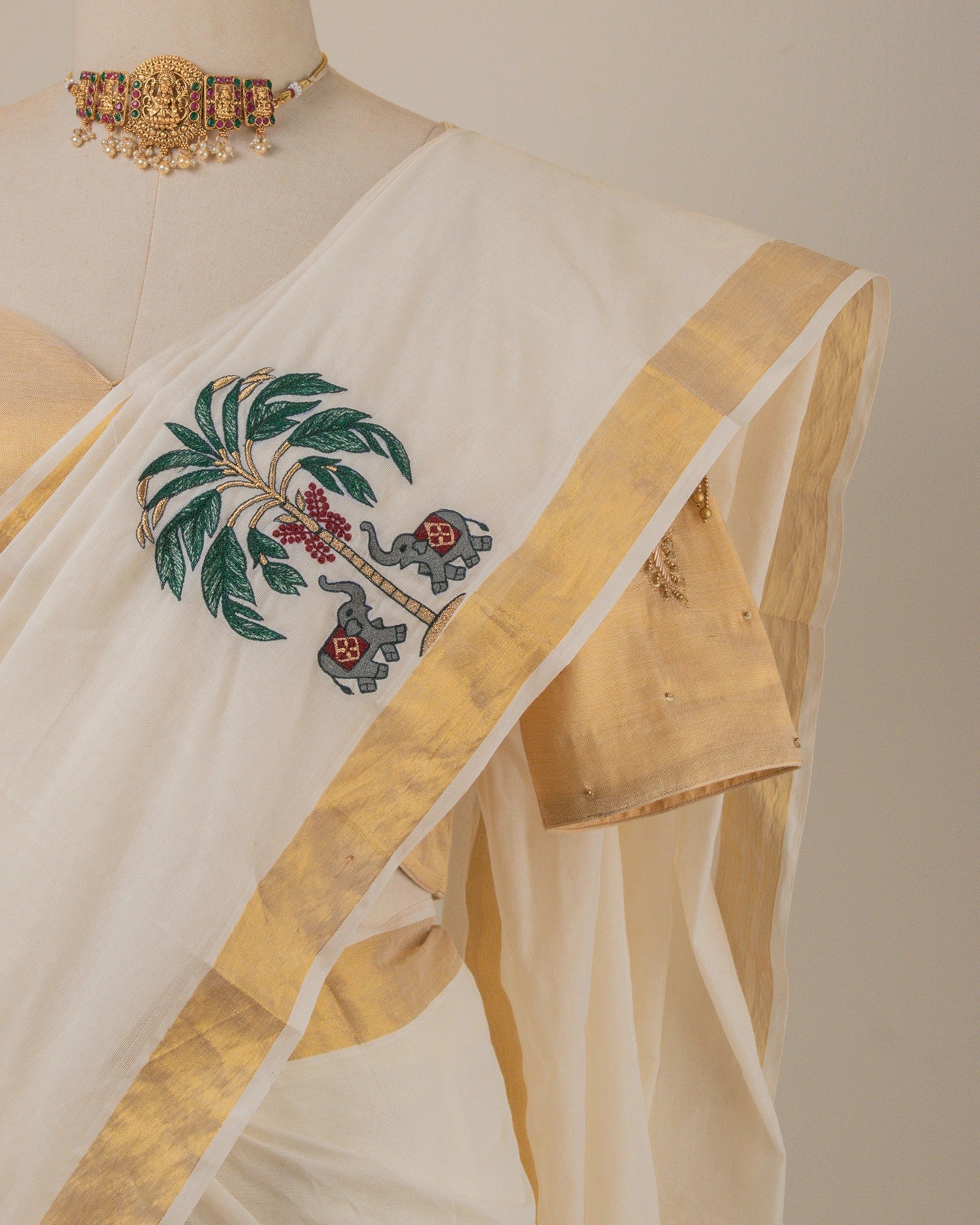 Manthan Saree