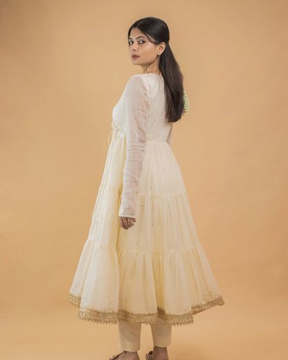 Nirjhari Kurta