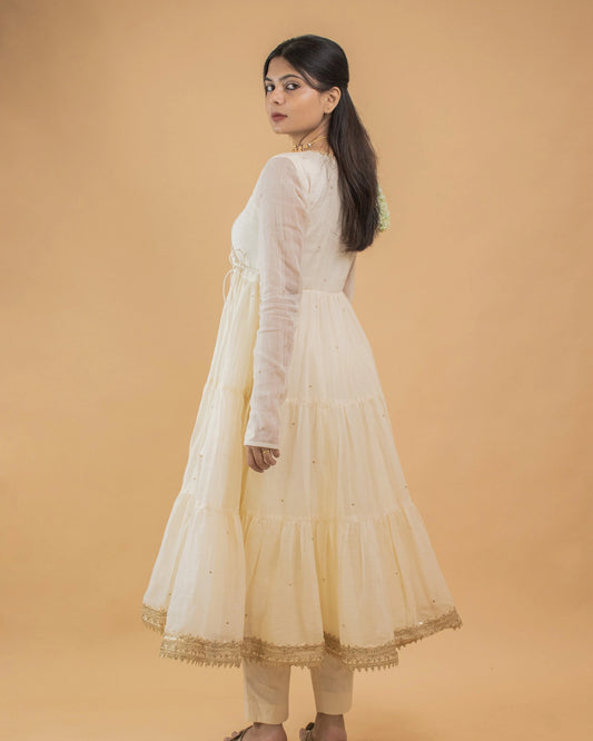 Nirjhari Kurta